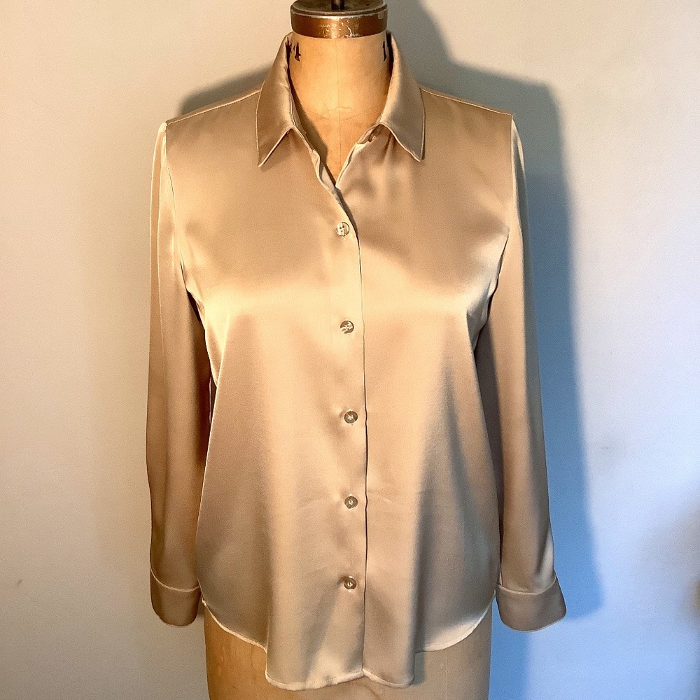 Vince Camuto NWOT Satin Shirt-Sm